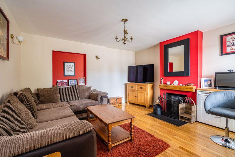 Road, Prestwood HP16 4 bed detached house for sale £850,000