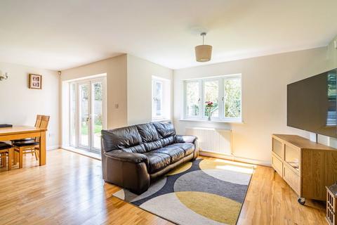 4 bedroom detached house for sale, Wycombe Road, Prestwood HP16