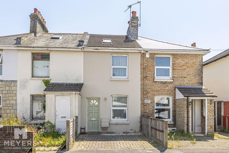 Grove Road, Bournemouth, BH1 2 bed terraced house for sale £