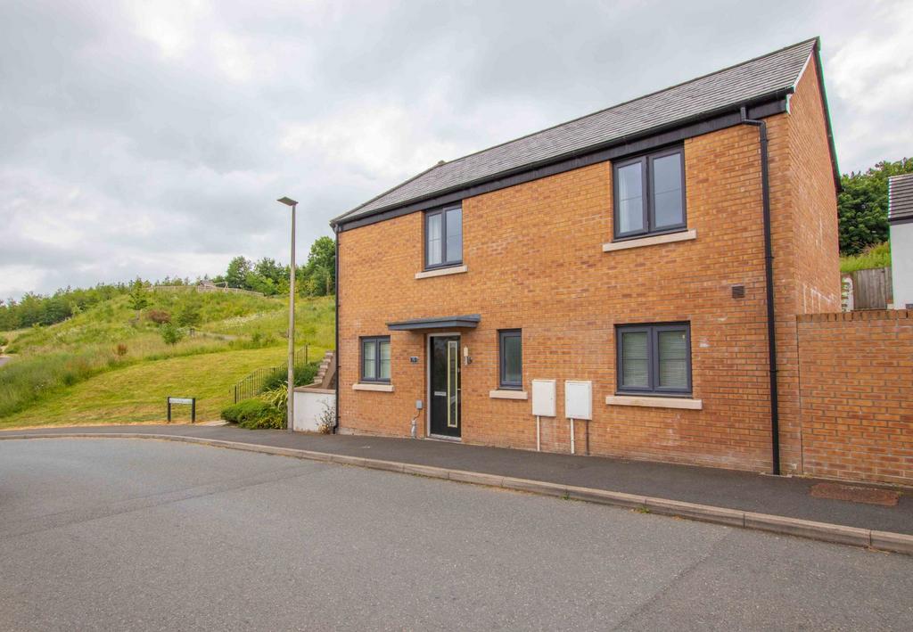 Okehampton, Devon 3 bed semidetached house for sale £265,000