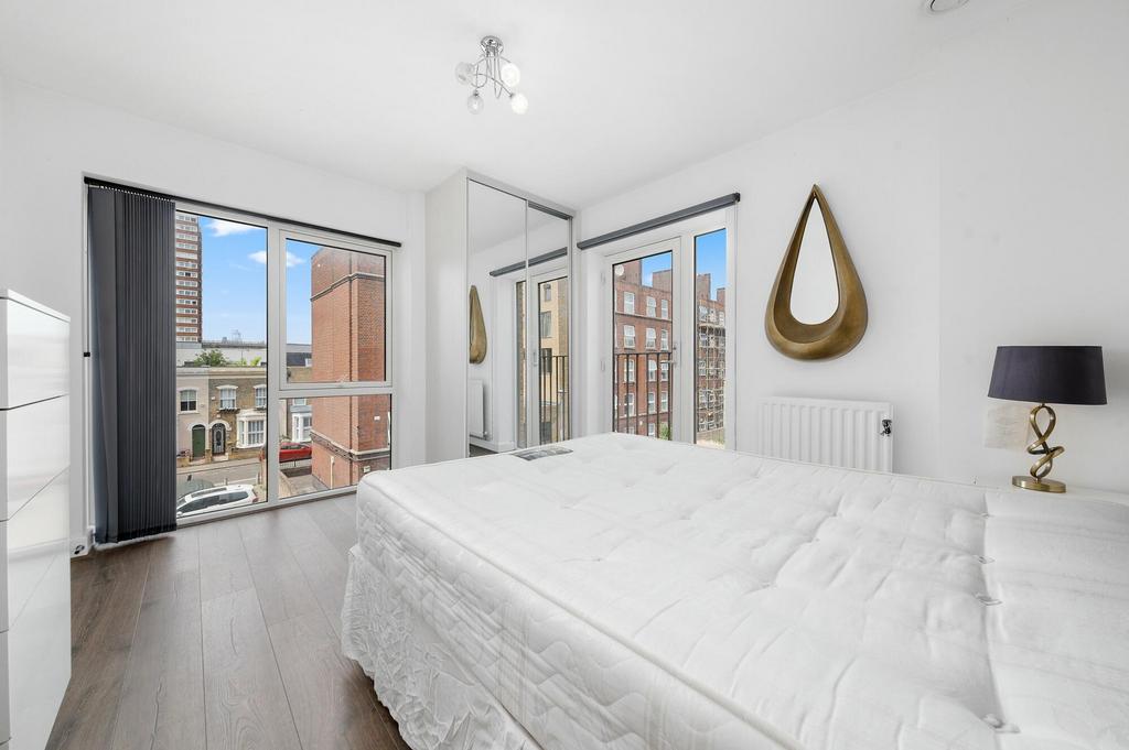 Bedroom 1 aspect 1