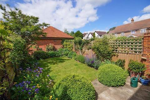 7 Back Lane, Great Missenden, HP16 0AR