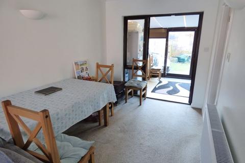 3 Abbey Walk, Great Missenden, HP16 0AY