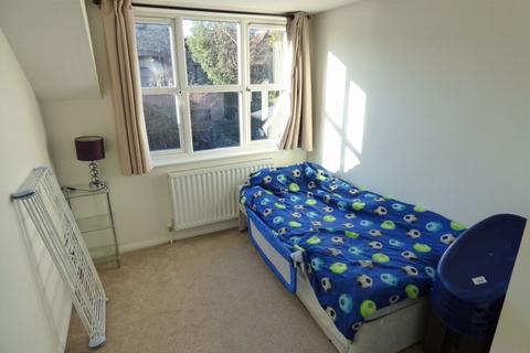 3 Abbey Walk, Great Missenden, HP16 0AY