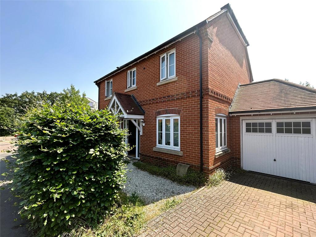 Blackberry Gardens Winnersh Wokingham Berkshire Rg41 4 Bed Detached