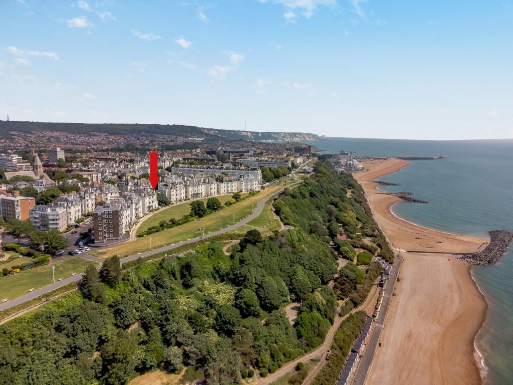 Clifton Crescent, Folkestone, Kent 4 bed penthouse for sale £900,000