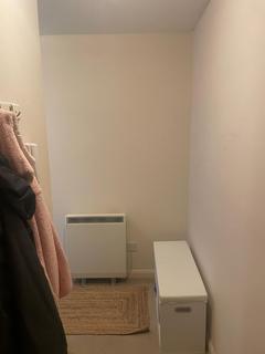 1 bedroom flat to rent, GERALDINE COURT, 10 SWYNFORD GARDENS, HENDON, NW4 4XN