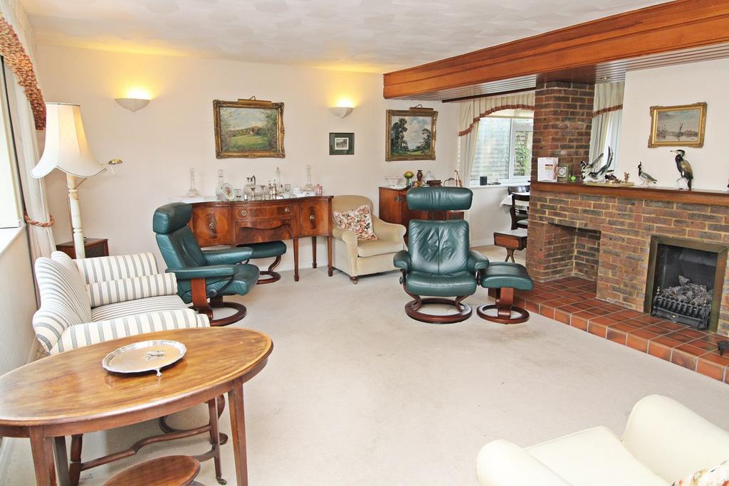 Thornton Dene, Beckenham, BR3 4 bed detached house for sale £900,000
