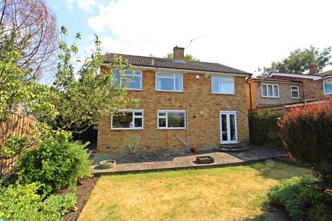 9 Thornton Dene, Beckenham, BR3 3ND