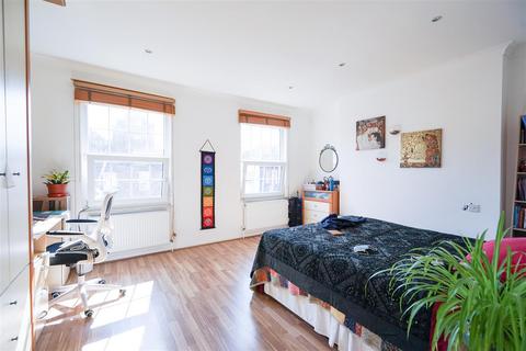 2 bedroom apartment to rent, Camden High Street, Camden Town, NW1