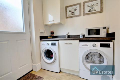 24 Flanders Close, Burbage, Hinckley, LE10 2FN