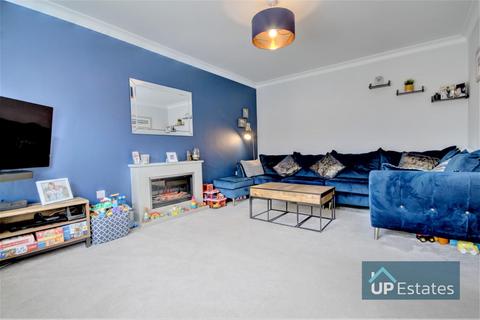24 Flanders Close, Burbage, Hinckley, LE10 2FN