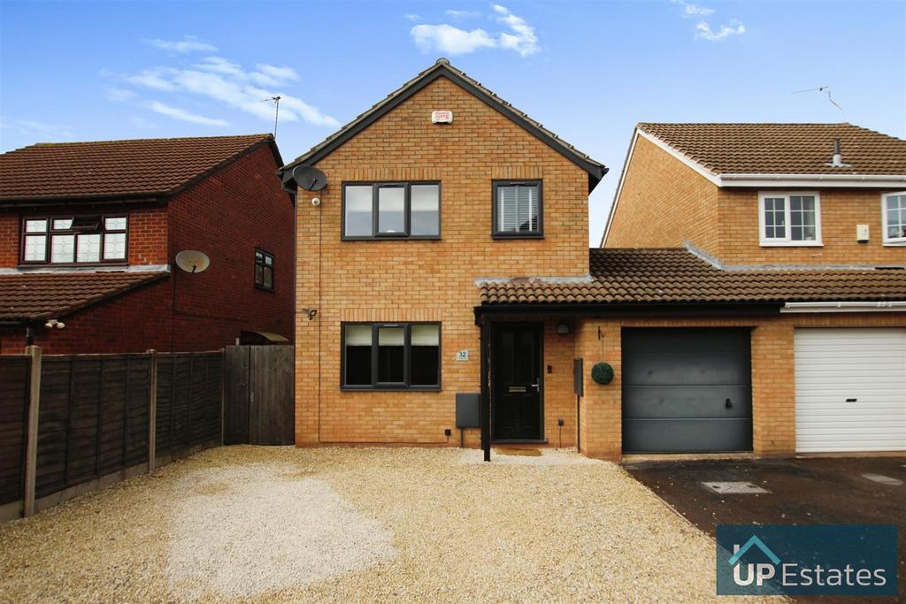 Clovelly Way, Nuneaton 3 bed detached house £375,000