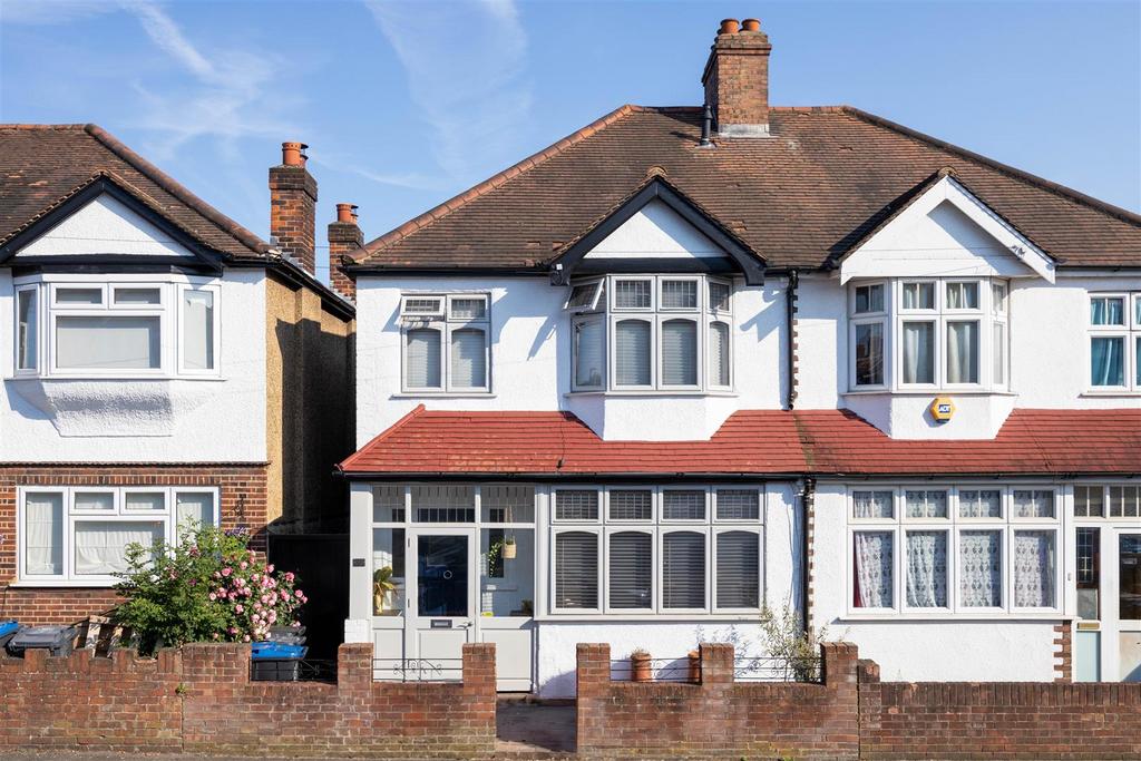 Brooklyn Road, London 3 bed semidetached house for sale £550,000