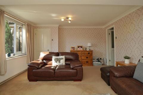 3 bedroom house for sale, Sycamore Close, Haxby, York. YO32 2ZX