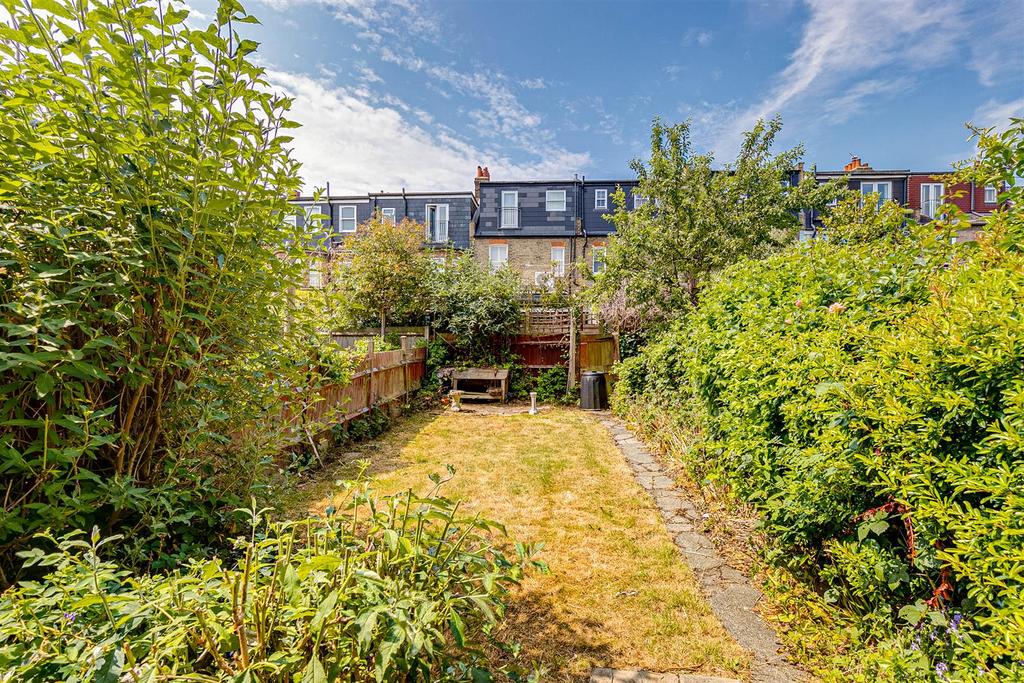Braemar Avenue, London 3 bed house for sale £1,000,000