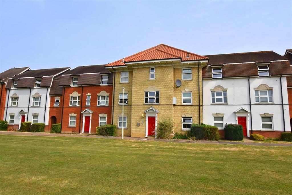 Haltwhistle Road, South Woodham Ferrers 1 bed apartment for sale £170,000