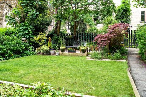 5 Beaumont Gate, Glasgow, G12 9EE