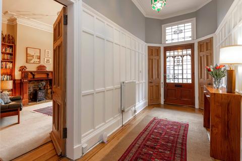 5 Beaumont Gate, Glasgow, G12 9EE