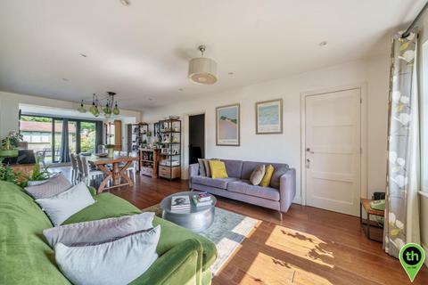 5 bedroom detached house for sale - Edgwarebury Lane, Edgware