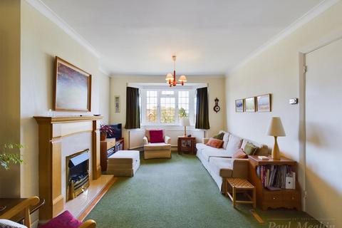 12 The Ruffetts, South Croydon, CR2 7LQ