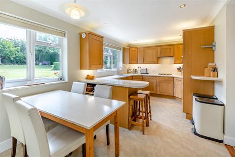 5 bedroom detached house for sale, Faraday Road, Penenden Heath, Maidstone