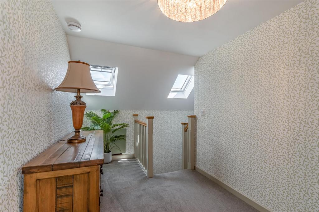8549382-interior03.jpg