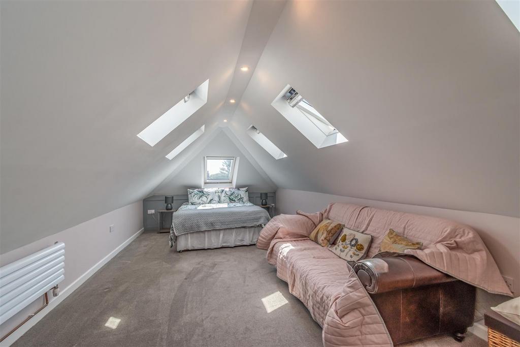 8549382-interior01.jpg