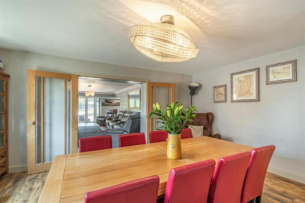 8549382-interior19.jpg