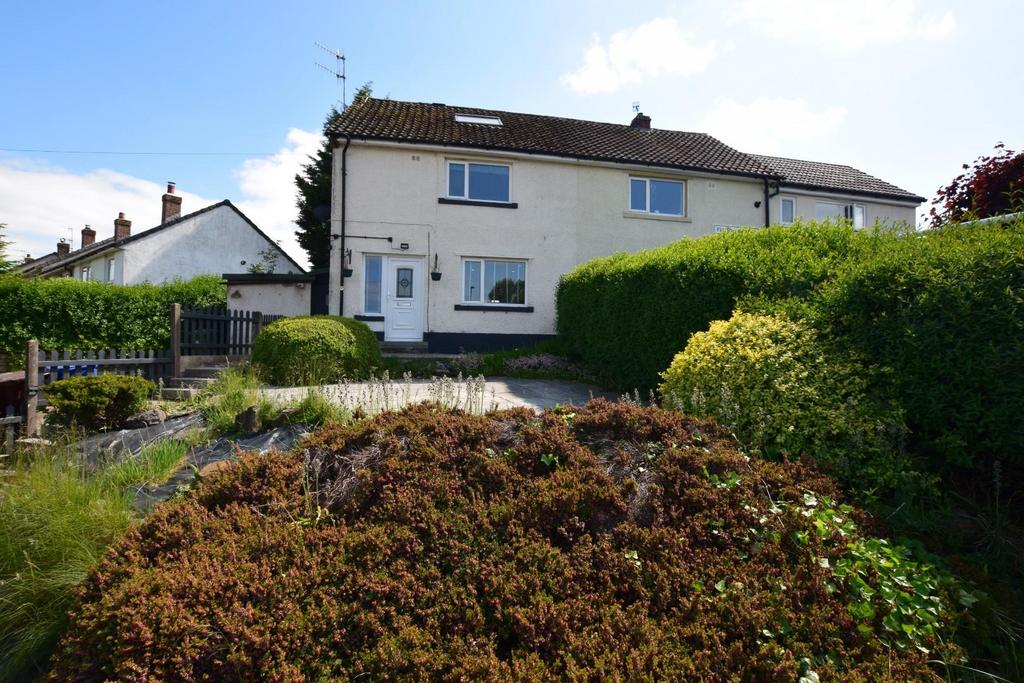 Kirkstall Drive, Barnoldswick 3 bed semidetached house £800 pcm (£185 pw)