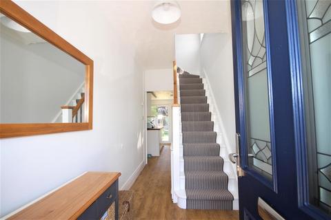 28 Turner Road, Worthing, BN14 8PZ