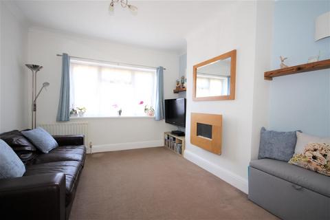 28 Turner Road, Worthing, BN14 8PZ