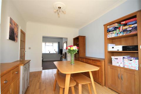 28 Turner Road, Worthing, BN14 8PZ