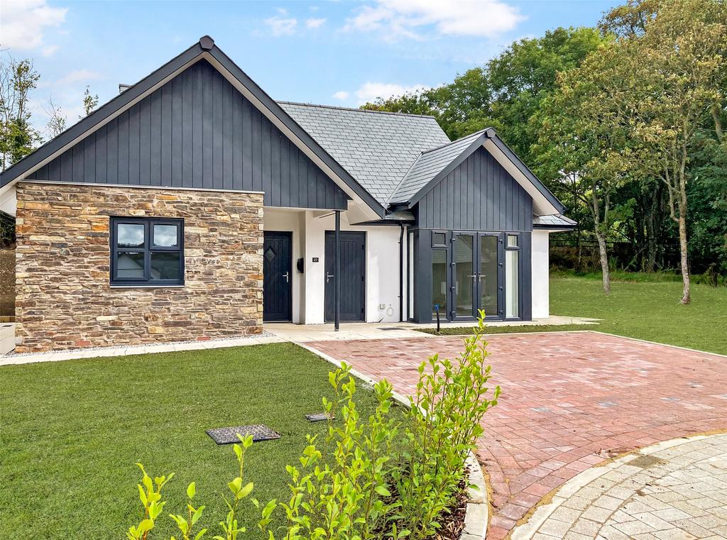 Kenwith Meadows, Abbotsham, Bideford, Devon, EX39 2 bed bungalow for