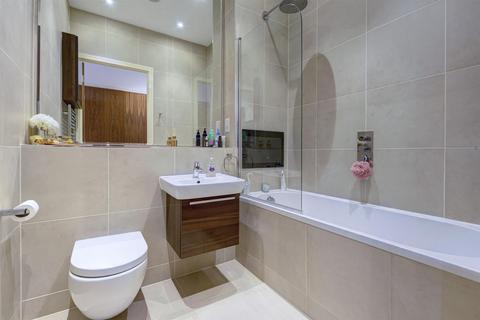 2 bedroom apartment for sale - The Lexington, NW11