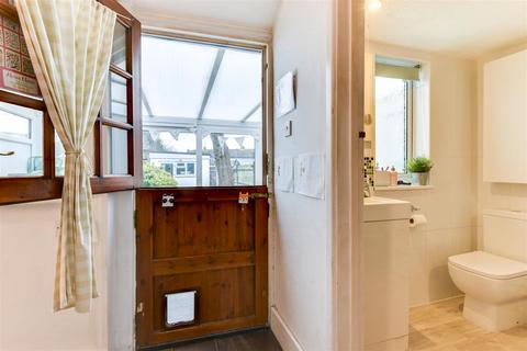 57 Pound Lane, Upper Beeding, Steyning, BN44 3JB