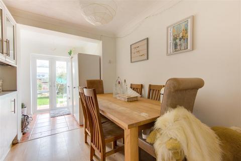 7 Breach Close, Steyning, BN44 3RZ