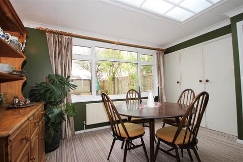 33 School Road, Upper Beeding, Steyning, BN44 3HY