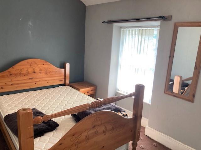 Bedroom 1 .jpg