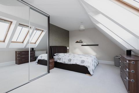 4, Chestnut House Acer Close, Epsom, KT19 8GN