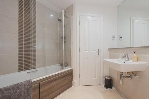 4, Chestnut House Acer Close, Epsom, KT19 8GN