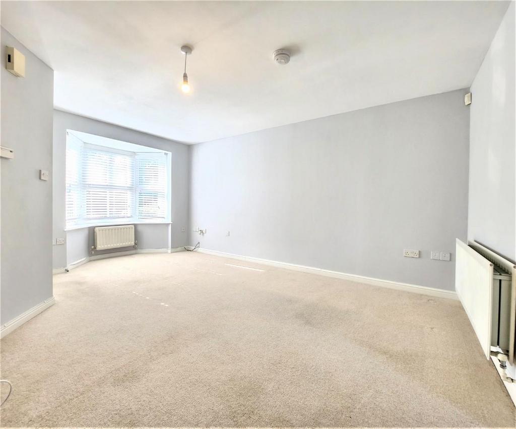 Howell Close, Arborfield, Reading, RG2 9QN 2 bed end of terrace house £310,000