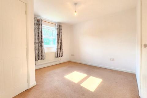 16 Howell Close, Arborfield, Reading, RG2 9QN