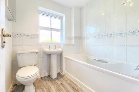 16 Howell Close, Arborfield, Reading, RG2 9QN