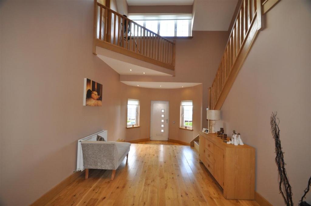 52 Castlepark Drive, Fairlie, KA29 0DG 5 bed detached house £499,000