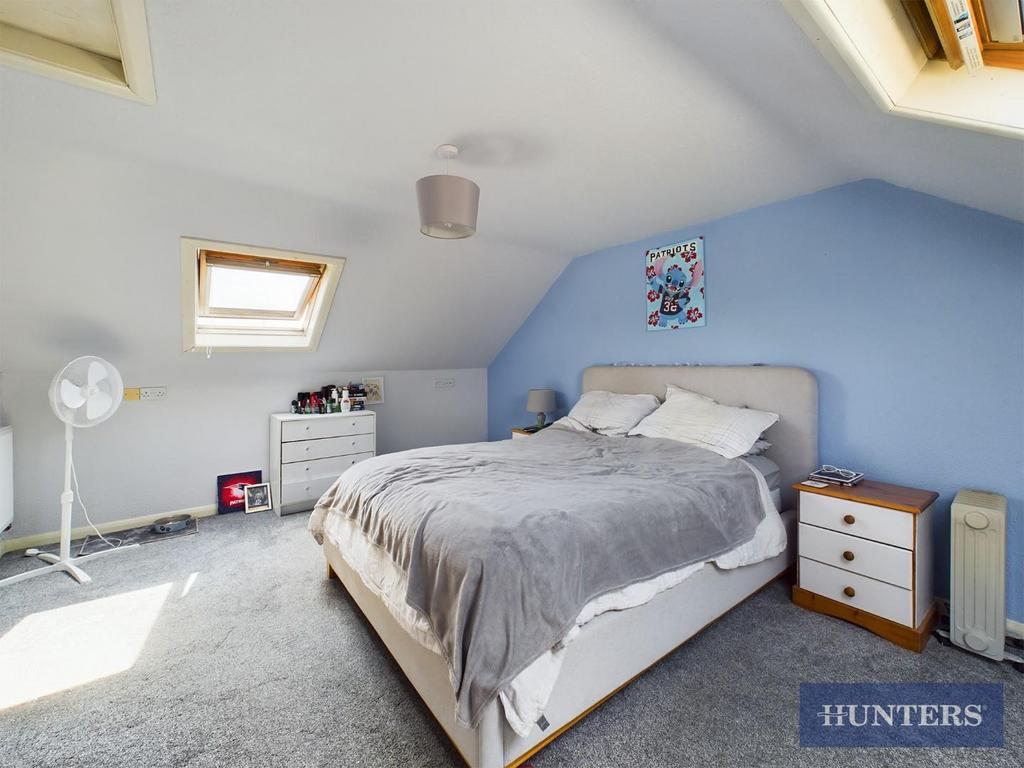 Bed 1.jpg