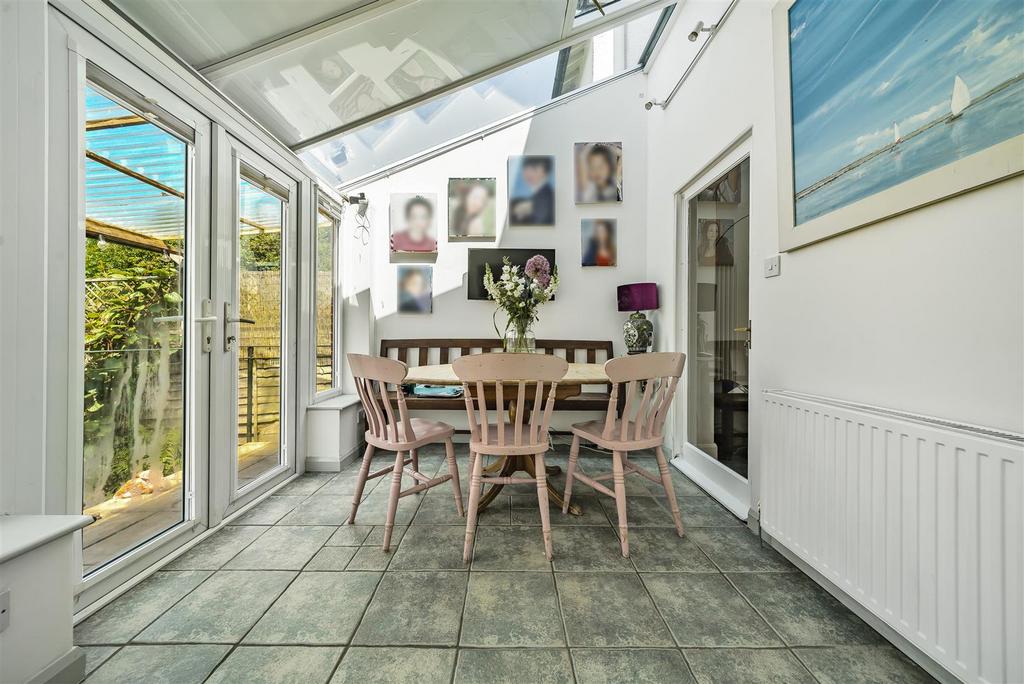 Fortescue Road, Sidmouth 4 bed semidetached house £535,000