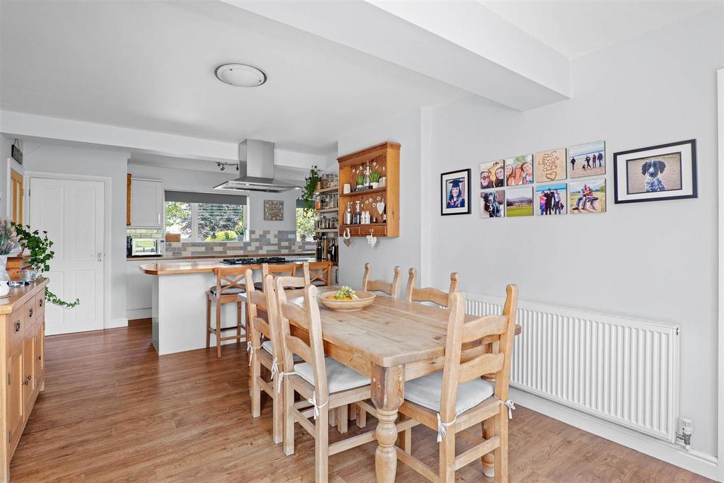 12 Upper Ferry Lane   dining area.jpg