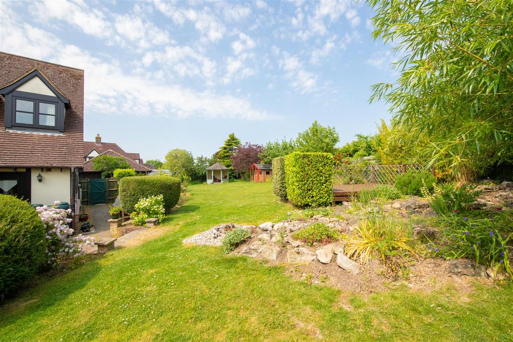 5 The Pastures, Upper Stondon-37.jpg