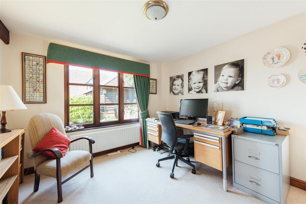 5 The Pastures, Upper Stondon-09.jpg
